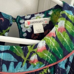 Girls Crewcuts size 6 flutter sleeve pattern dress. Excellent condition